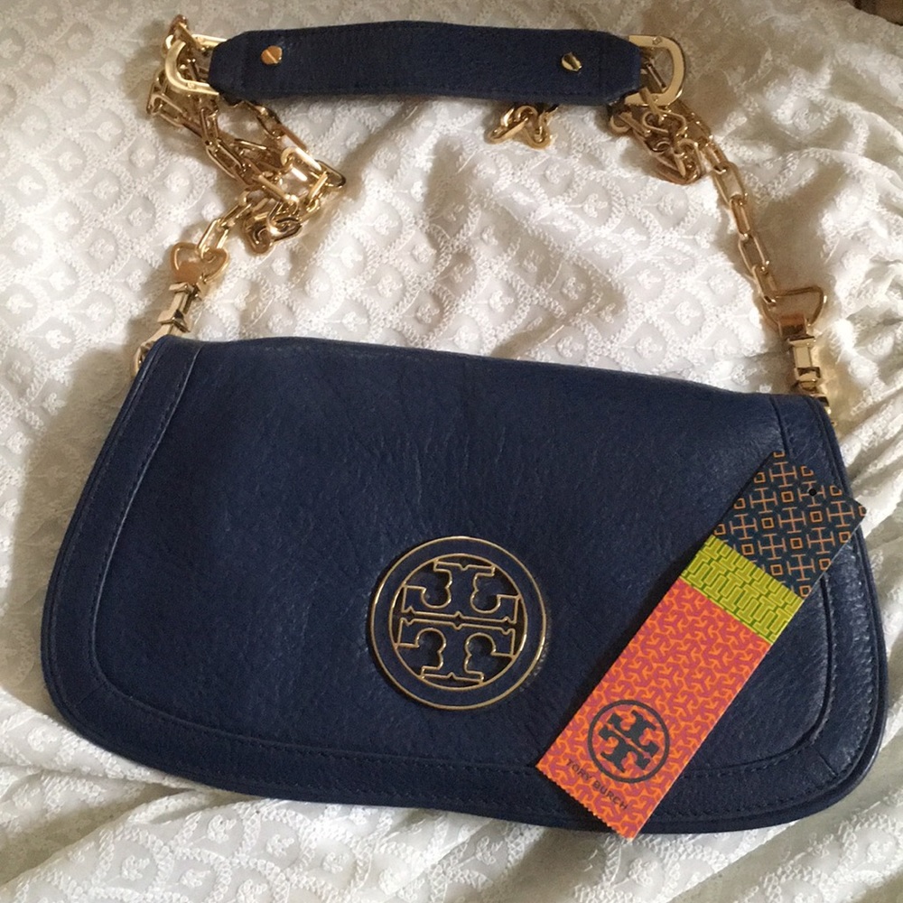 Tory Burch crossbag. Never been worn. New with tag